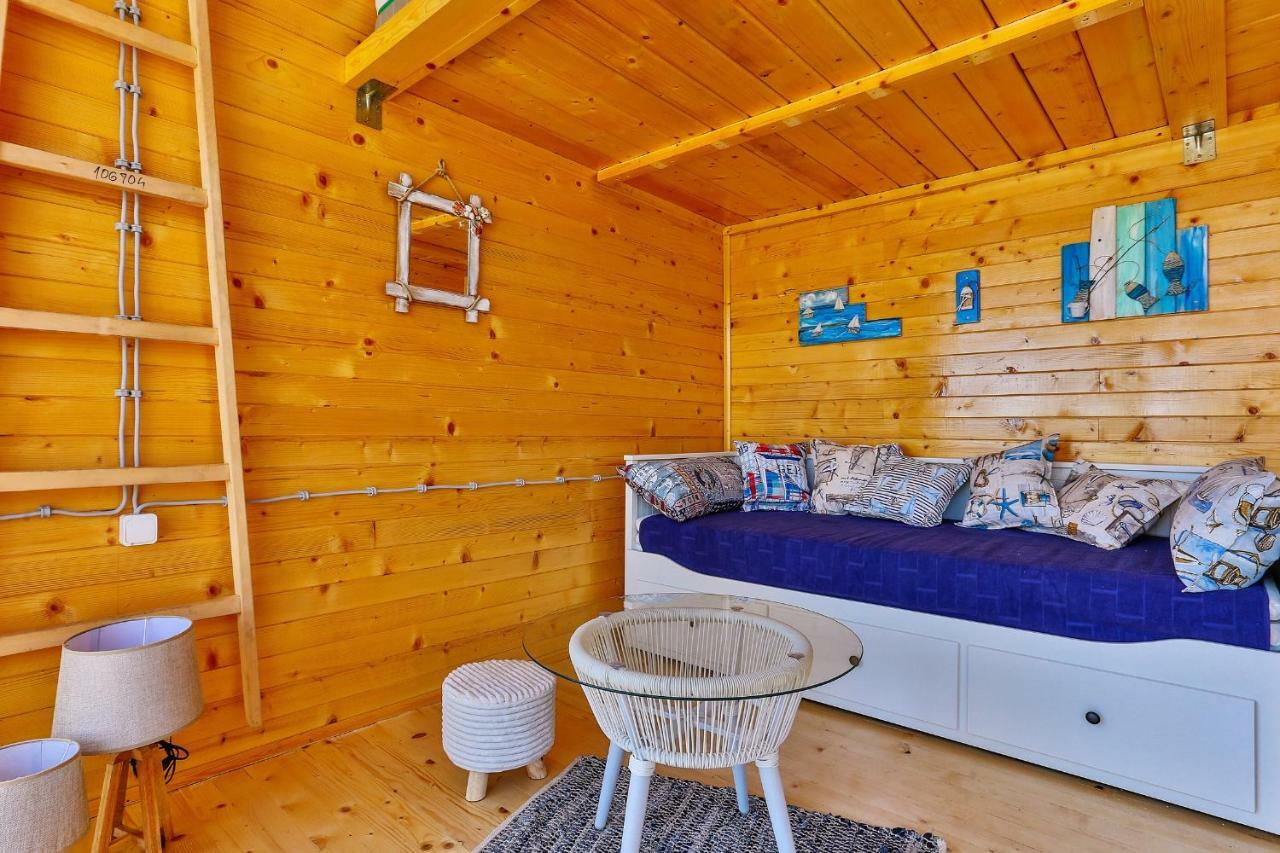 ホテル Tramontana Glamping バール エクステリア 写真